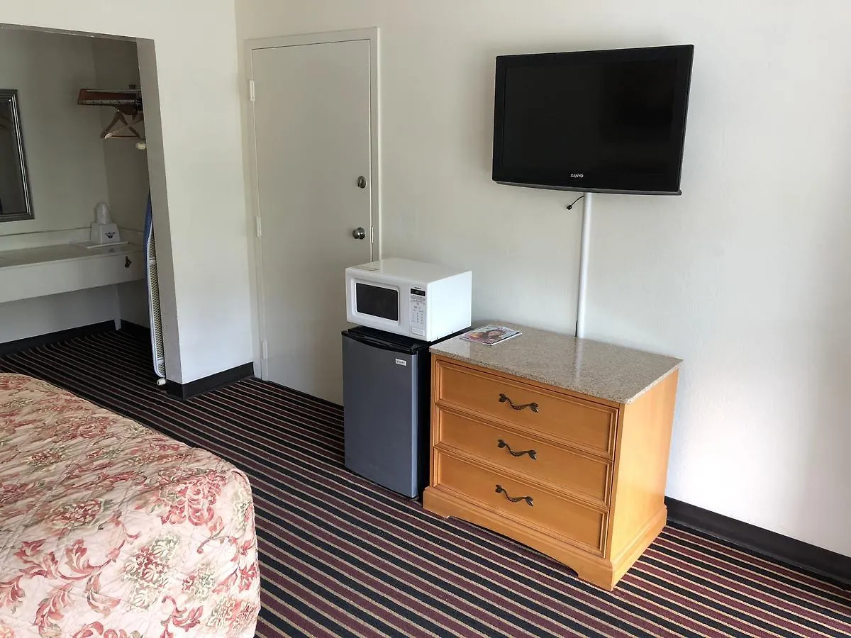 Americas Best Value Inn Virginia Beach 2*,